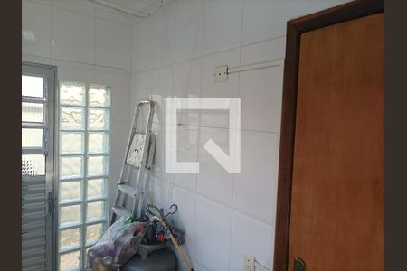 Casa à venda com 200m², 3 quartos e 6 vagasLavanderia