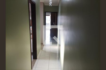 Casa à venda com 200m², 3 quartos e 6 vagasCorredor