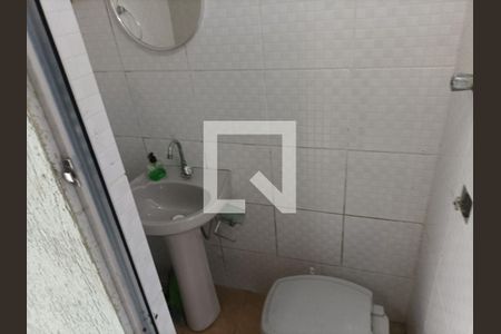 Casa à venda com 200m², 3 quartos e 6 vagasBanheiro 04