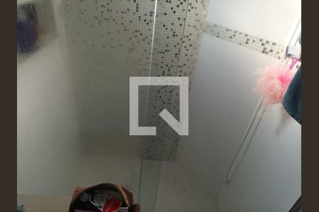 Casa à venda com 200m², 3 quartos e 6 vagasBanheiro 03 Suíte