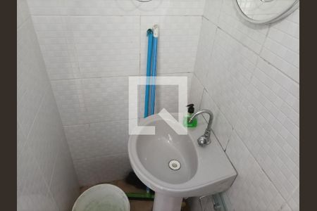 Casa à venda com 200m², 3 quartos e 6 vagasBanheiro 04