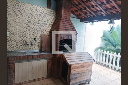 Casa à venda com 200m², 3 quartos e 6 vagasÁrea comum - Churrasqueira