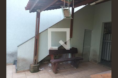 Casa à venda com 200m², 3 quartos e 6 vagasÁrea comum - Churrasqueira