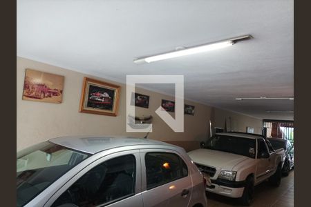 Casa à venda com 200m², 3 quartos e 6 vagasGaragem