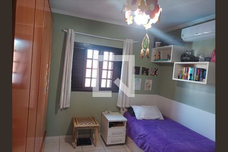 Casa à venda com 200m², 3 quartos e 6 vagasQuarto 03