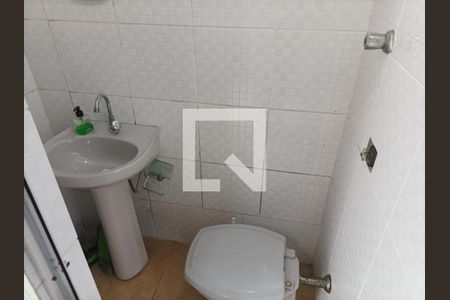 Casa à venda com 200m², 3 quartos e 6 vagasBanheiro 04