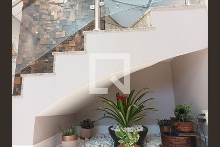 Casa à venda com 200m², 3 quartos e 6 vagasSala