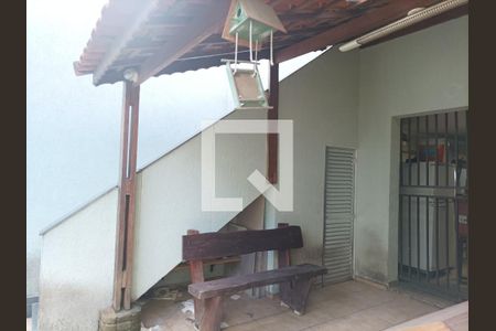 Casa à venda com 200m², 3 quartos e 6 vagasÁrea comum - Churrasqueira