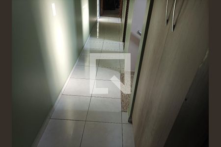 Casa à venda com 200m², 3 quartos e 6 vagasCorredor