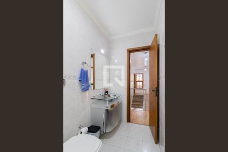 Casa à venda com 240m², 4 quartos e 2 vagasBanheiro