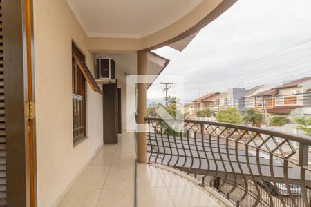 Casa à venda com 240m², 4 quartos e 2 vagasQuarto Suíte-Varanda
