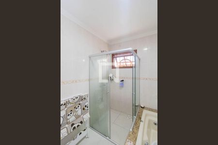 Casa à venda com 240m², 4 quartos e 2 vagasBanheiro da Suíte