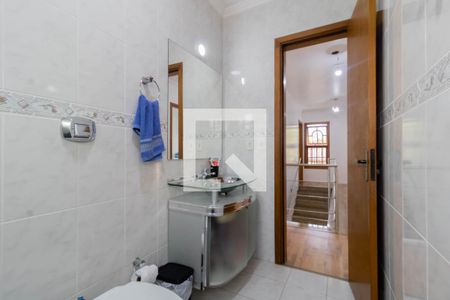 Casa à venda com 240m², 4 quartos e 2 vagasBanheiro