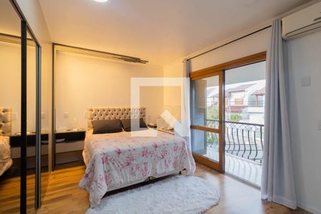 Casa à venda com 240m², 4 quartos e 2 vagasQuarto Suíte