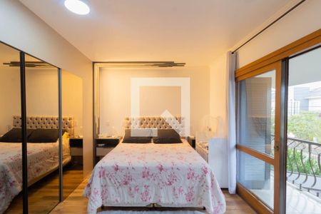 Casa à venda com 240m², 4 quartos e 2 vagasQuarto Suíte