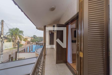 Casa à venda com 240m², 4 quartos e 2 vagasQuarto Suíte-Varanda