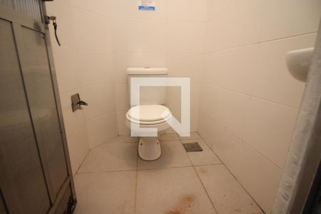 Casa à venda com 70m², 3 quartos e 3 vagas Casa à venda com 70m², 3 quartos e 3 vagasBanheiro de Serviço