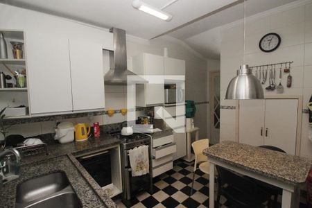 Casa à venda com 70m², 3 quartos e 3 vagas Casa à venda com 70m², 3 quartos e 3 vagasCozinha