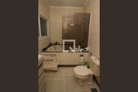 Casa à venda com 70m², 3 quartos e 3 vagas Casa à venda com 70m², 3 quartos e 3 vagasBanheiro Social