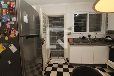Casa à venda com 70m², 3 quartos e 3 vagas Casa à venda com 70m², 3 quartos e 3 vagasCozinha