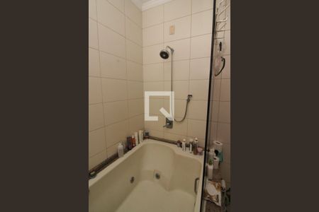 Casa à venda com 70m², 3 quartos e 3 vagas Casa à venda com 70m², 3 quartos e 3 vagasBanheiro Social