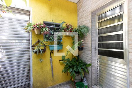 Casa à venda com 75m², 1 quarto e sem vagaQuintal