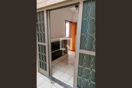 Casa para alugar com 110m², 3 quartos e 3 vagas Casa para alugar com 110m², 3 quartos e 3 vagasQuarto 1