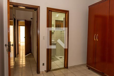 Casa para alugar com 110m², 3 quartos e 3 vagas Casa para alugar com 110m², 3 quartos e 3 vagasSuíte