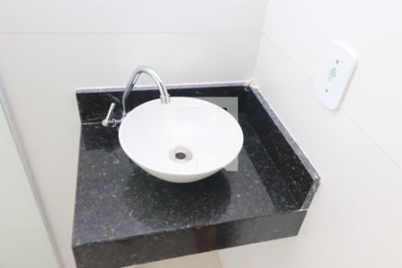 Banheiro de apartamento para alugar com 1 quarto, 33m² em Chácara Santo Antônio , São Paulo