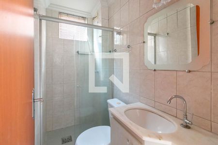 Banheiro social de apartamento à venda com 2 quartos, 60m² em Indaiá, Belo Horizonte