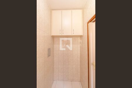 Cozinha e Área de Serviço de apartamento à venda com 2 quartos, 60m² em Indaiá, Belo Horizonte