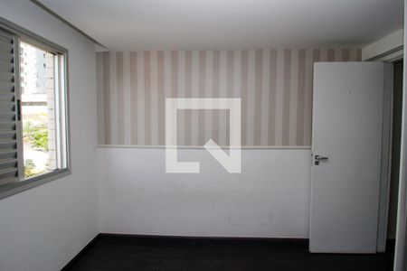 Apartamento para alugar com 122m², 3 quartos e 2 vagasQuarto 2
