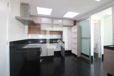 Apartamento para alugar com 122m², 3 quartos e 2 vagasCozinha