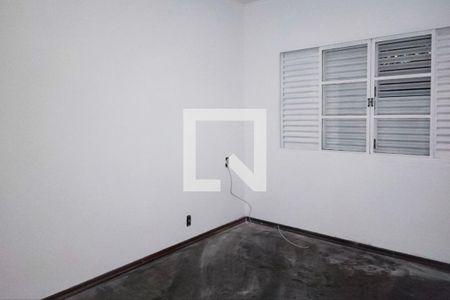 Casa à venda com 357m², 4 quartos e 2 vagasEdícula - Quarto 