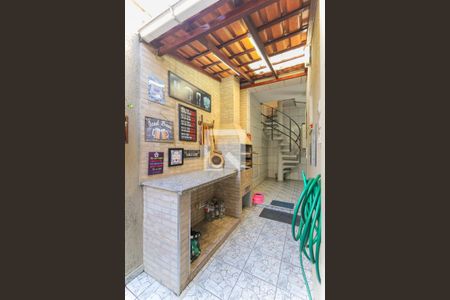 Casa à venda com 137m², 3 quartos e 2 vagas Casa à venda com 137m², 3 quartos e 2 vagasChurrasqueira