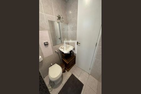 Casa de condomínio à venda com 278m², 4 quartos e 2 vagas Casa de condomínio à venda com 278m², 4 quartos e 2 vagasBanheiro da Suíte 4