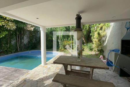 Casa de condomínio à venda com 278m², 4 quartos e 2 vagas Casa de condomínio à venda com 278m², 4 quartos e 2 vagasÁrea de lazer