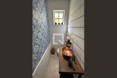 Casa de condomínio à venda com 278m², 4 quartos e 2 vagas Casa de condomínio à venda com 278m², 4 quartos e 2 vagasLavabo