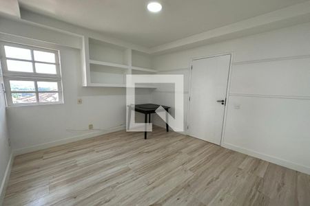 Casa de condomínio à venda com 278m², 4 quartos e 2 vagas Casa de condomínio à venda com 278m², 4 quartos e 2 vagasSuíte 3