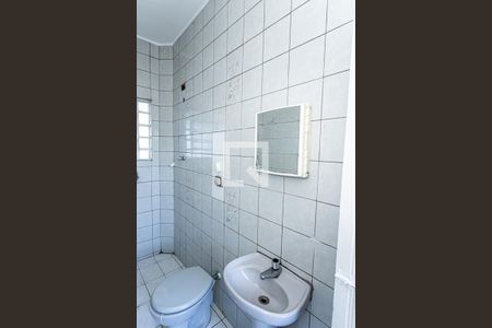 Banheiro de casa para alugar com 1 quarto, 65m² em Casa Verde Média, São Paulo