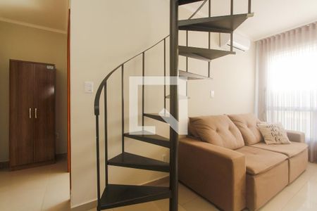 Apartamento à venda com 110m², 2 quartos e 1 vaga Apartamento à venda com 110m², 2 quartos e 1 vagaEscadas para o 2 andar