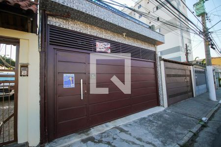 Casa para alugar com 80m², 2 quartos e sem vagaFachada