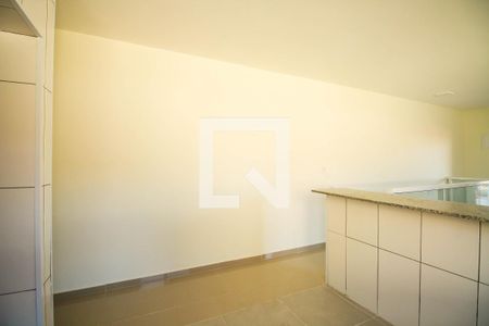 Cozinha de casa para alugar com 2 quartos, 90m² em Penha de França, São Paulo