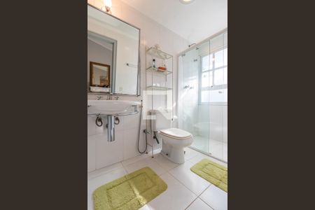 Casa de condomínio à venda com 600m², 3 quartos e 6 vagasBanheiro da Suíte 3