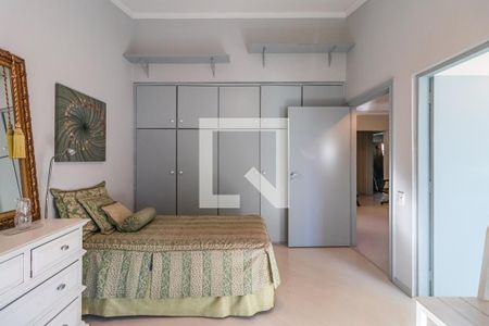 Casa de condomínio à venda com 600m², 3 quartos e 6 vagasSuíte 3