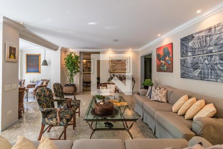 Sala de casa de condomínio à venda com 3 quartos, 600m² em Alphaville, Santana de Parnaíba