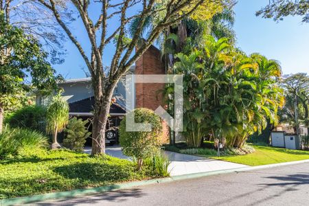 Casa de condomínio à venda com 600m², 3 quartos e 6 vagasCasa de Esquina