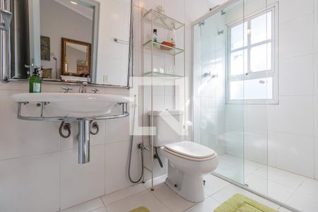 Casa de condomínio à venda com 600m², 3 quartos e 6 vagasBanheiro da Suíte 3