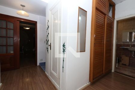 Hall Entrada de apartamento para alugar com 3 quartos, 126m² em Pinheiros, São Paulo