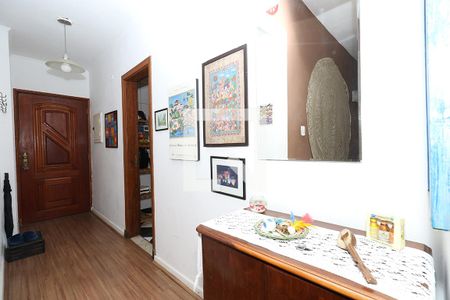 Hall Entrada de apartamento para alugar com 3 quartos, 126m² em Pinheiros, São Paulo